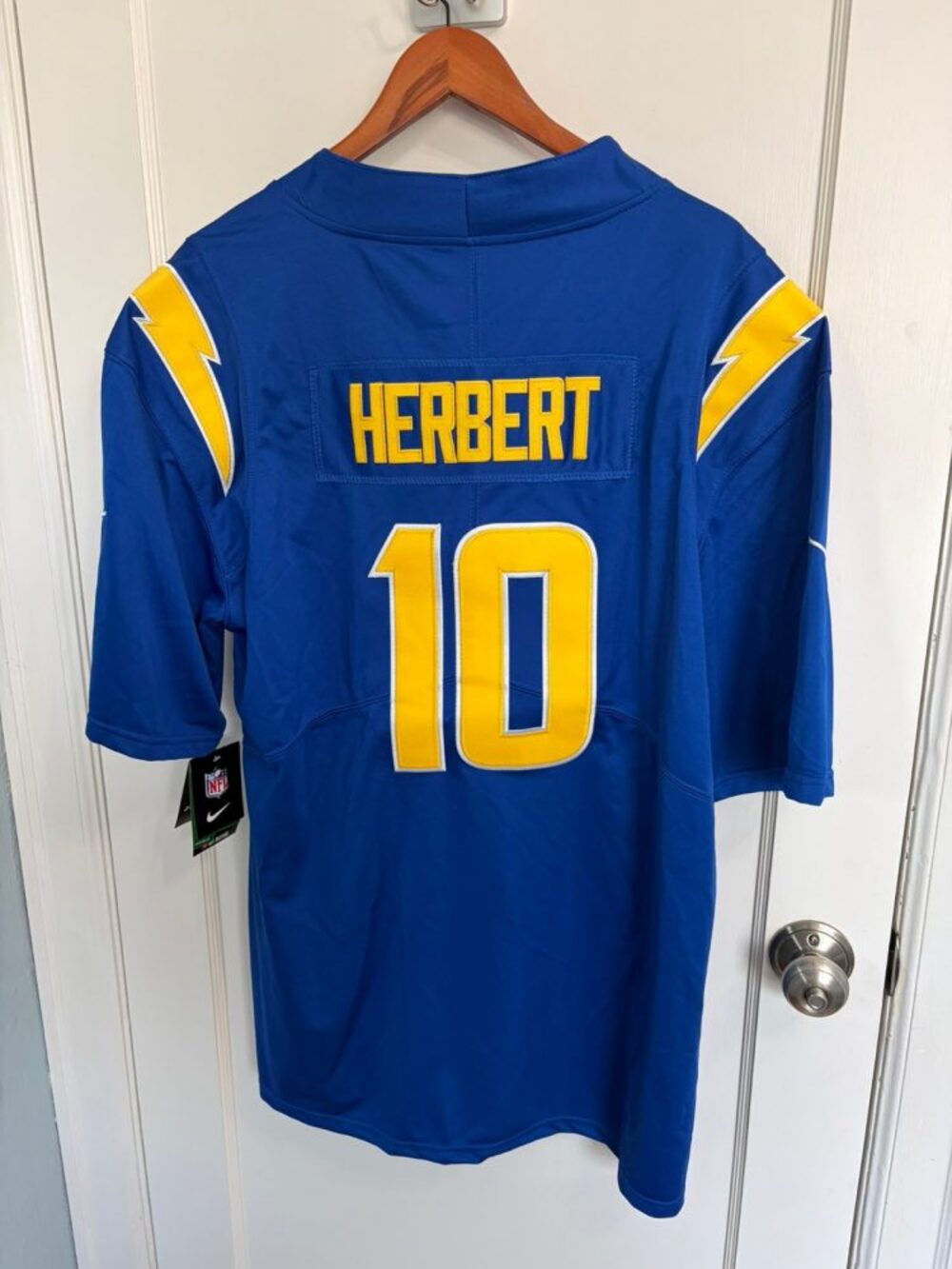 $150 Nike NFL Justin Herbert #10 LA Chargers Royal Alternate Game Jersey XL NWT
